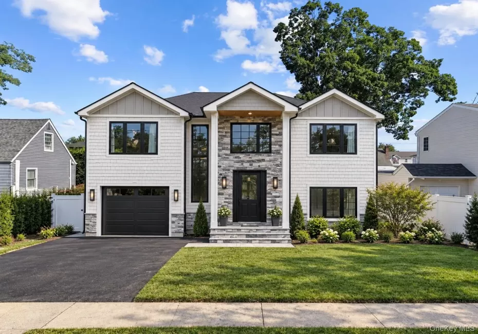 157 Rhode Island Avenue, Oyster Bay, NY, 5 Bedrooms Bedrooms, 12 Rooms Rooms,3 BathroomsBathrooms,Residential,For Rent,Rhode Island,0,1003144 157 Rhode Island Avenue, Oyster Bay, NY, 5 Bedrooms Bedrooms, 12 Rooms Rooms,3 BathroomsBathrooms,Residential,For Rent,Rhode Island,0,1003144