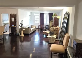 210 Broadway, Long Beach, NY, 2 Bedrooms Bedrooms, 5 Rooms Rooms,2 BathroomsBathrooms,Residential,For Rent,Broadway,0,1003246 210 Broadway, Long Beach, NY, 2 Bedrooms Bedrooms, 5 Rooms Rooms,2 BathroomsBathrooms,Residential,For Rent,Broadway,0,1003246