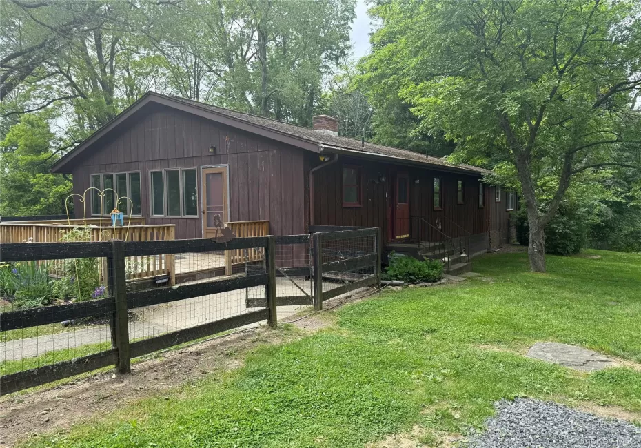 183 Barrytown Road, Red Hook, NY, 4 Bedrooms Bedrooms, 9 Rooms Rooms,2 BathroomsBathrooms,Residential Lease,For Rent,Barrytown,0,1002892 183 Barrytown Road, Red Hook, NY, 4 Bedrooms Bedrooms, 9 Rooms Rooms,2 BathroomsBathrooms,Residential Lease,For Rent,Barrytown,0,1002892