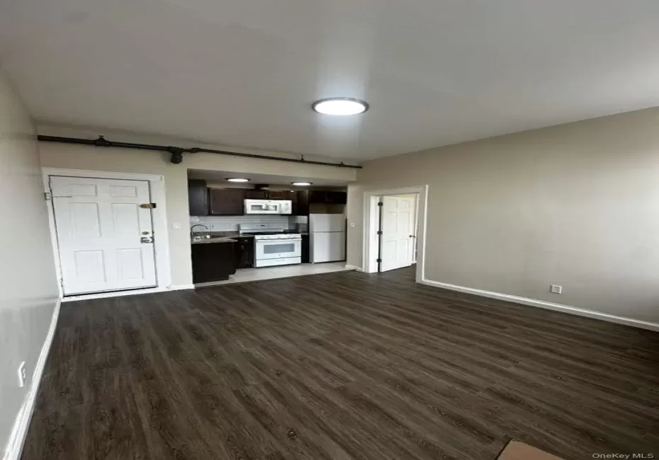 21226 Jamaica Avenue, New York, NY, 1 Bedroom Bedrooms, 3 Rooms Rooms,1 BathroomBathrooms,Residential Lease,For Rent,Jamaica,0,KEY1003439 21226 Jamaica Avenue, New York, NY, 1 Bedroom Bedrooms, 3 Rooms Rooms,1 BathroomBathrooms,Residential Lease,For Rent,Jamaica,0,KEY1003439