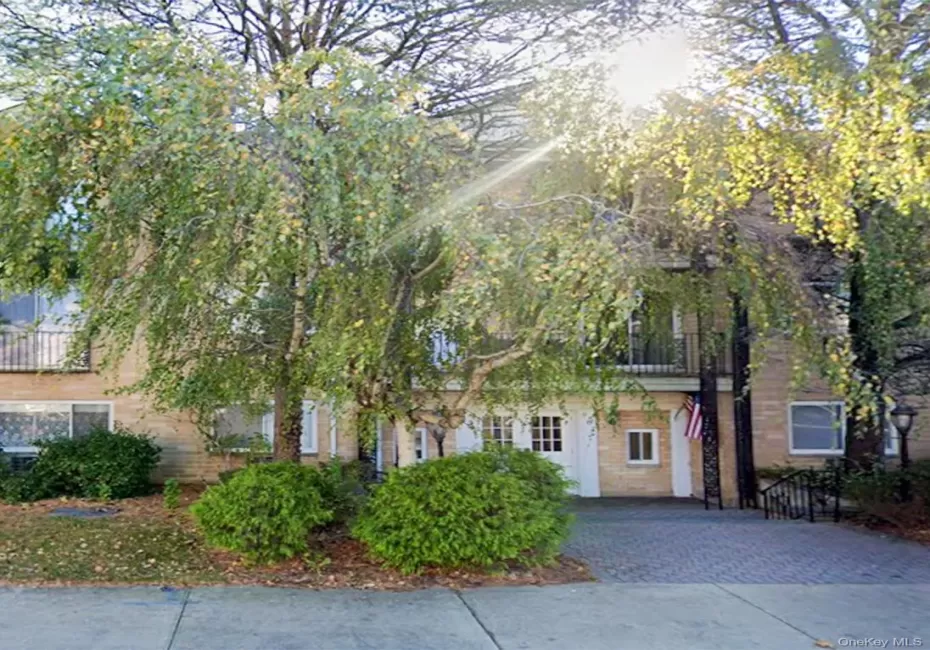 50 Lenox Road, Hempstead, NY, 2 Bedrooms Bedrooms, 4 Rooms Rooms,1 BathroomBathrooms,Residential Lease,For Rent,Lenox,0,1003522 50 Lenox Road, Hempstead, NY, 2 Bedrooms Bedrooms, 4 Rooms Rooms,1 BathroomBathrooms,Residential Lease,For Rent,Lenox,0,1003522