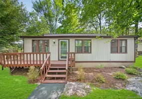 4 Ivanhoe Court, Thompson, NY, 2 Bedrooms Bedrooms, 6 Rooms Rooms,2 BathroomsBathrooms,Residential,For Rent,Ivanhoe,0,1000676 4 Ivanhoe Court, Thompson, NY, 2 Bedrooms Bedrooms, 6 Rooms Rooms,2 BathroomsBathrooms,Residential,For Rent,Ivanhoe,0,1000676