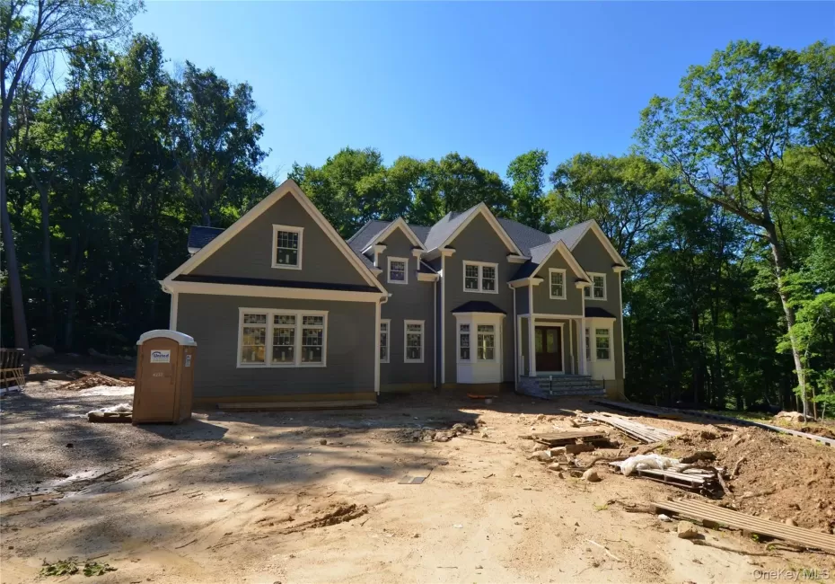 550 Moriches Road, Smithtown, NY, 5 Bedrooms Bedrooms, 13 Rooms Rooms,7 BathroomsBathrooms,Residential,For Rent,Moriches,0,1000931 550 Moriches Road, Smithtown, NY, 5 Bedrooms Bedrooms, 13 Rooms Rooms,7 BathroomsBathrooms,Residential,For Rent,Moriches,0,1000931
