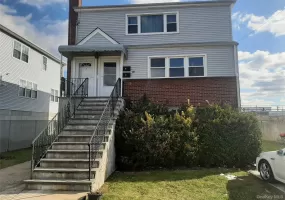 121 Nassau Lane, Hempstead, NY, 3 Bedrooms Bedrooms, 6 Rooms Rooms,1 BathroomBathrooms,Residential Lease,For Rent,Nassau,0,1003274 121 Nassau Lane, Hempstead, NY, 3 Bedrooms Bedrooms, 6 Rooms Rooms,1 BathroomBathrooms,Residential Lease,For Rent,Nassau,0,1003274