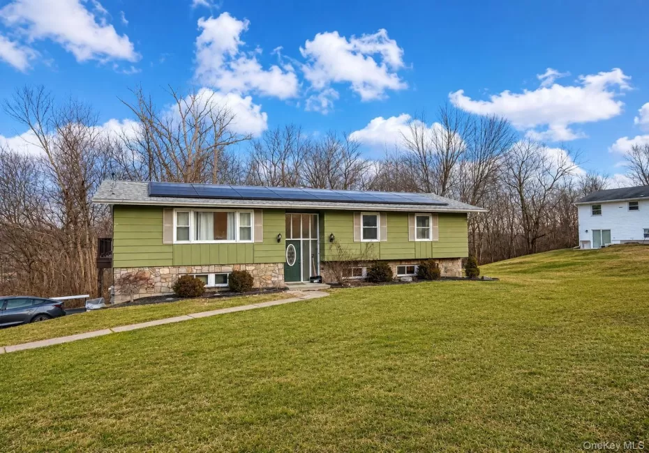 47 Mountain View Drive, Pleasant Valley, NY, 4 Bedrooms Bedrooms, 7 Rooms Rooms,2 BathroomsBathrooms,Residential,For Rent,Mountain View,0,1003202 47 Mountain View Drive, Pleasant Valley, NY, 4 Bedrooms Bedrooms, 7 Rooms Rooms,2 BathroomsBathrooms,Residential,For Rent,Mountain View,0,1003202