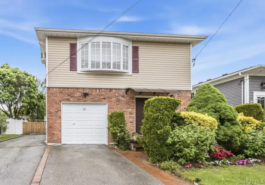 22 Wood Street, Hempstead, NY, 5 Bedrooms Bedrooms, 10 Rooms Rooms,3 BathroomsBathrooms,Residential,For Rent,Wood,0,1003396 22 Wood Street, Hempstead, NY, 5 Bedrooms Bedrooms, 10 Rooms Rooms,3 BathroomsBathrooms,Residential,For Rent,Wood,0,1003396