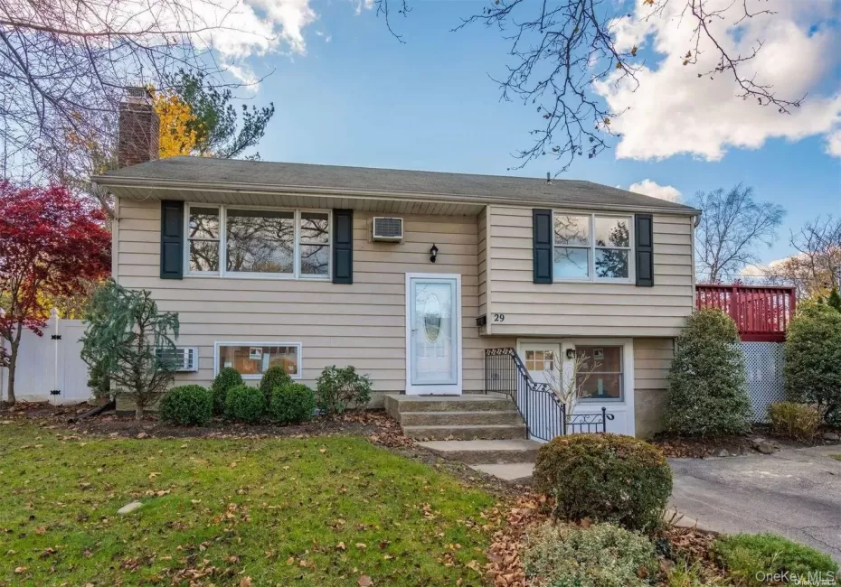 29 Ripley Drive, Huntington, NY, 4 Bedrooms Bedrooms, 10 Rooms Rooms,2 BathroomsBathrooms,Residential,For Rent,Ripley,0,1003359 29 Ripley Drive, Huntington, NY, 4 Bedrooms Bedrooms, 10 Rooms Rooms,2 BathroomsBathrooms,Residential,For Rent,Ripley,0,1003359