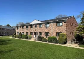 407 East Main Street, Islip, NY, 1 Bedroom Bedrooms, 4 Rooms Rooms,1 BathroomBathrooms,Residential Lease,For Rent,East Main,0,1003792 407 East Main Street, Islip, NY, 1 Bedroom Bedrooms, 4 Rooms Rooms,1 BathroomBathrooms,Residential Lease,For Rent,East Main,0,1003792