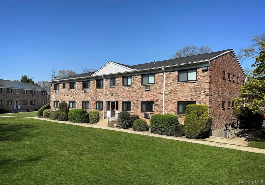 407 East Main Street, Islip, NY, 1 Bedroom Bedrooms, 4 Rooms Rooms,1 BathroomBathrooms,Residential Lease,For Rent,East Main,0,1003792 407 East Main Street, Islip, NY, 1 Bedroom Bedrooms, 4 Rooms Rooms,1 BathroomBathrooms,Residential Lease,For Rent,East Main,0,1003792