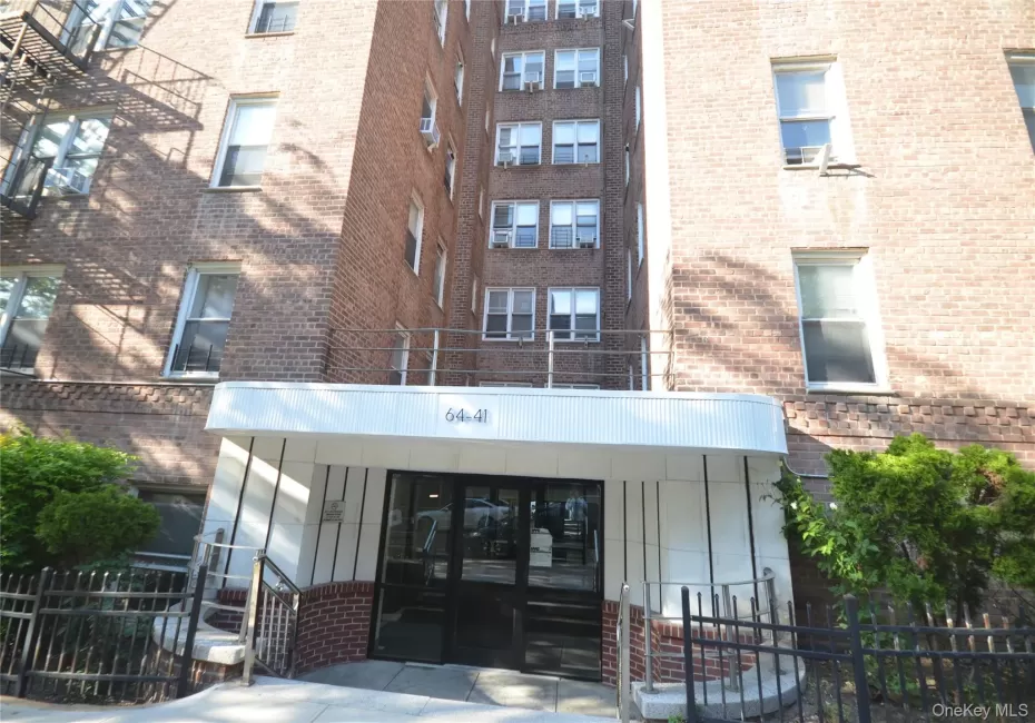 64-41 Saunders Street, New York, NY, 2 Bedrooms Bedrooms, 5 Rooms Rooms,1 BathroomBathrooms,Residential,For Rent,Saunders,0,1003759 64-41 Saunders Street, New York, NY, 2 Bedrooms Bedrooms, 5 Rooms Rooms,1 BathroomBathrooms,Residential,For Rent,Saunders,0,1003759
