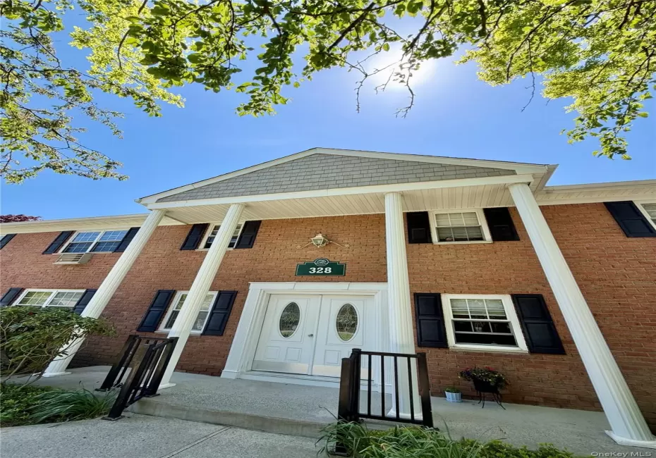 328 Lakeland Avenue, Islip, NY, 1 Bedroom Bedrooms, 4 Rooms Rooms,1 BathroomBathrooms,Residential,For Rent,Lakeland,0,1003250 328 Lakeland Avenue, Islip, NY, 1 Bedroom Bedrooms, 4 Rooms Rooms,1 BathroomBathrooms,Residential,For Rent,Lakeland,0,1003250