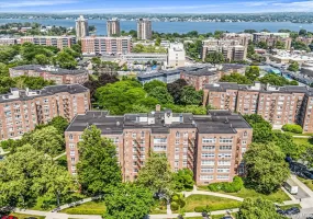 18-65 211th Street, New York, NY, 3 Bedrooms Bedrooms, 6 Rooms Rooms,2 BathroomsBathrooms,Residential,For Rent,211th,0,1003771 18-65 211th Street, New York, NY, 3 Bedrooms Bedrooms, 6 Rooms Rooms,2 BathroomsBathrooms,Residential,For Rent,211th,0,1003771