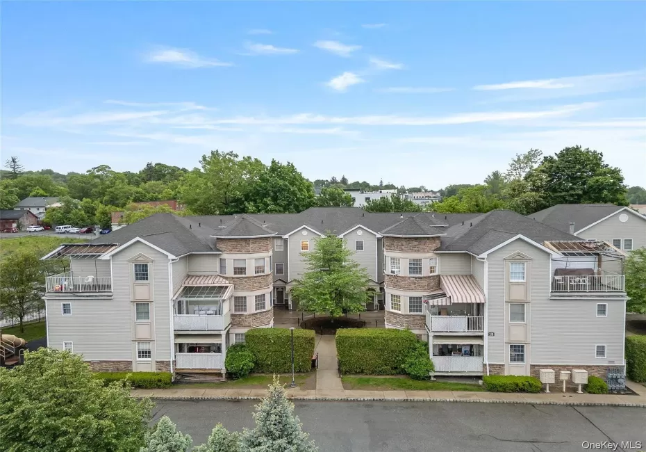 10 Horizon Court, Ramapo, NY, 4 Bedrooms Bedrooms, 6 Rooms Rooms,2 BathroomsBathrooms,Residential,For Rent,Horizon,0,1004090 10 Horizon Court, Ramapo, NY, 4 Bedrooms Bedrooms, 6 Rooms Rooms,2 BathroomsBathrooms,Residential,For Rent,Horizon,0,1004090