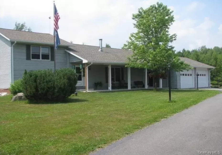 69 Crabby Road, Fallsburg, NY, 3 Bedrooms Bedrooms, 13 Rooms Rooms,3 BathroomsBathrooms,Residential,For Rent,Crabby,0,994123 69 Crabby Road, Fallsburg, NY, 3 Bedrooms Bedrooms, 13 Rooms Rooms,3 BathroomsBathrooms,Residential,For Rent,Crabby,0,994123