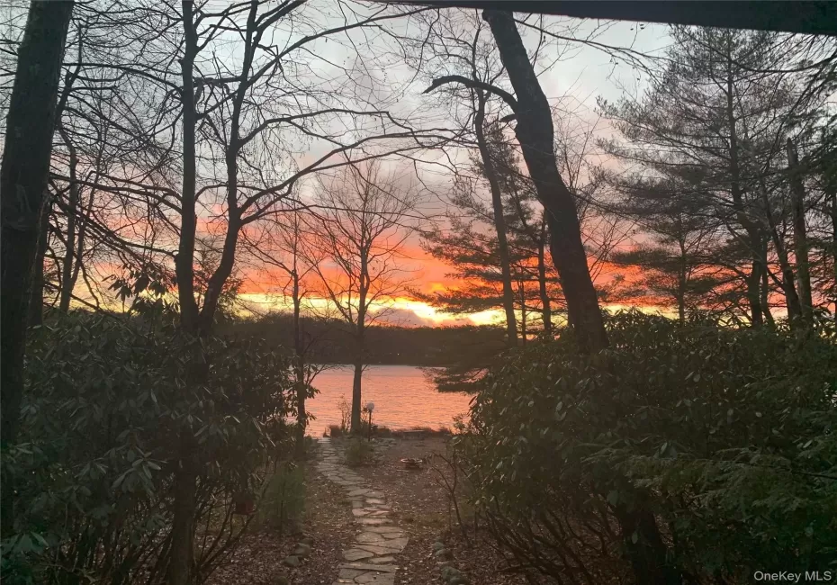 117 Lake Shore Drive, Thompson, NY, 2 Bedrooms Bedrooms, 7 Rooms Rooms,2 BathroomsBathrooms,Residential,For Rent,Lake Shore,0,999731 117 Lake Shore Drive, Thompson, NY, 2 Bedrooms Bedrooms, 7 Rooms Rooms,2 BathroomsBathrooms,Residential,For Rent,Lake Shore,0,999731