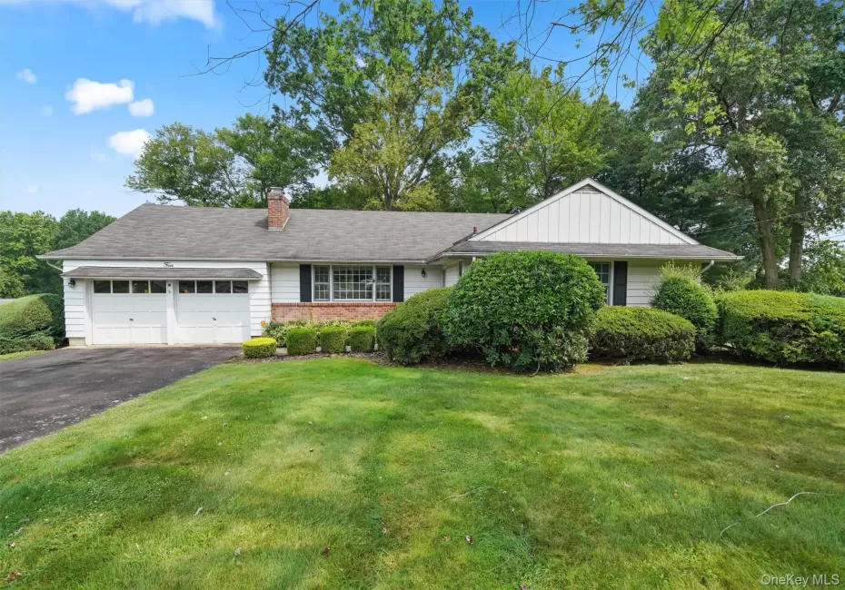 4 Lombardi Drive, Clarkstown, NY, 3 Bedrooms Bedrooms, 6 Rooms Rooms,2 BathroomsBathrooms,Residential,For Rent,Lombardi,0,1004195 4 Lombardi Drive, Clarkstown, NY, 3 Bedrooms Bedrooms, 6 Rooms Rooms,2 BathroomsBathrooms,Residential,For Rent,Lombardi,0,1004195