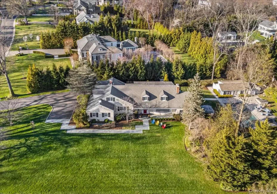 100 Elderfields Road, North Hempstead, NY, 5 Bedrooms Bedrooms, 12 Rooms Rooms,5 BathroomsBathrooms,Residential,For Rent,Elderfields,0,1004280 100 Elderfields Road, North Hempstead, NY, 5 Bedrooms Bedrooms, 12 Rooms Rooms,5 BathroomsBathrooms,Residential,For Rent,Elderfields,0,1004280