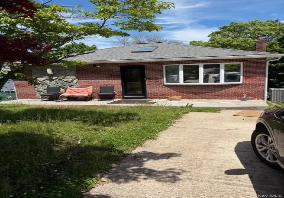 13 Gores Drive, Brookhaven, NY, 2 Bedrooms Bedrooms, 5 Rooms Rooms,1 BathroomBathrooms,Residential,For Rent,Gores,0,967714 13 Gores Drive, Brookhaven, NY, 2 Bedrooms Bedrooms, 5 Rooms Rooms,1 BathroomBathrooms,Residential,For Rent,Gores,0,967714
