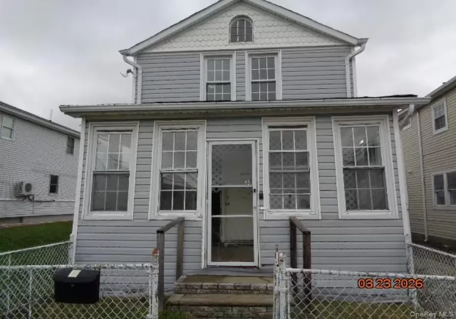 19 10th Road, New York, NY, 2 Bedrooms Bedrooms, 5 Rooms Rooms,1 BathroomBathrooms,Residential,For Rent,10th,0,975190 19 10th Road, New York, NY, 2 Bedrooms Bedrooms, 5 Rooms Rooms,1 BathroomBathrooms,Residential,For Rent,10th,0,975190