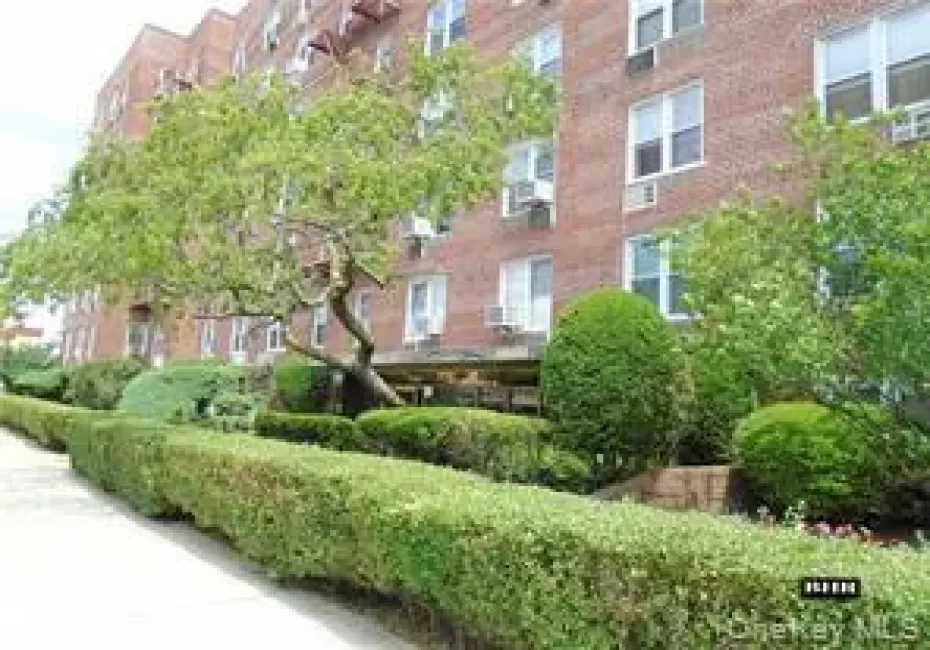 2265 Gerritsen Avenue, New York, NY, 1 Bedroom Bedrooms, 4 Rooms Rooms,1 BathroomBathrooms,Residential,For Rent,Gerritsen,0,982975 2265 Gerritsen Avenue, New York, NY, 1 Bedroom Bedrooms, 4 Rooms Rooms,1 BathroomBathrooms,Residential,For Rent,Gerritsen,0,982975