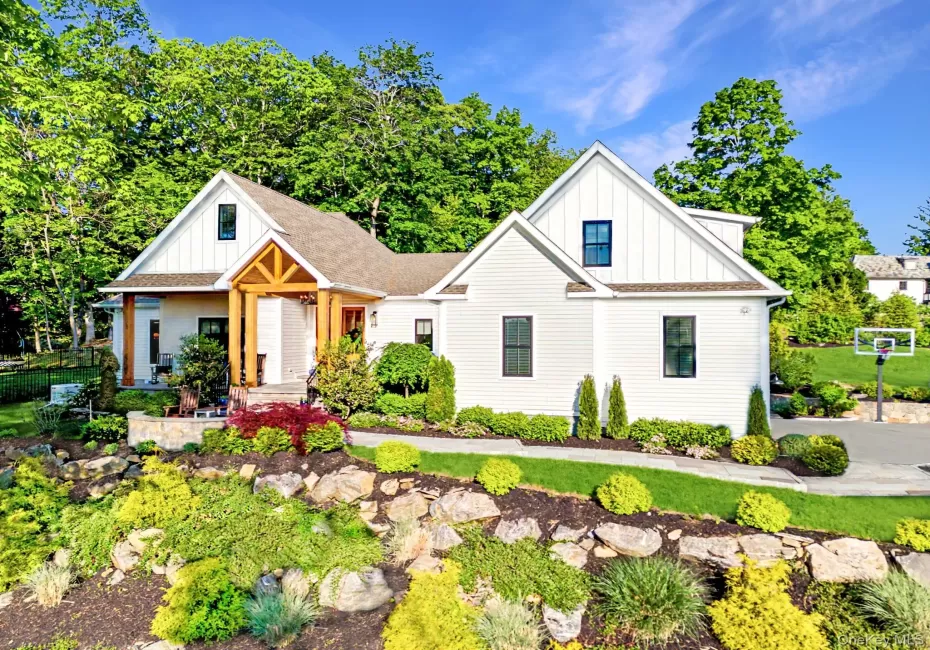 40 Hamilton Drive, New Castle, NY, 4 Bedrooms Bedrooms, 10 Rooms Rooms,4 BathroomsBathrooms,Residential,For Rent,Hamilton,0,998577 40 Hamilton Drive, New Castle, NY, 4 Bedrooms Bedrooms, 10 Rooms Rooms,4 BathroomsBathrooms,Residential,For Rent,Hamilton,0,998577