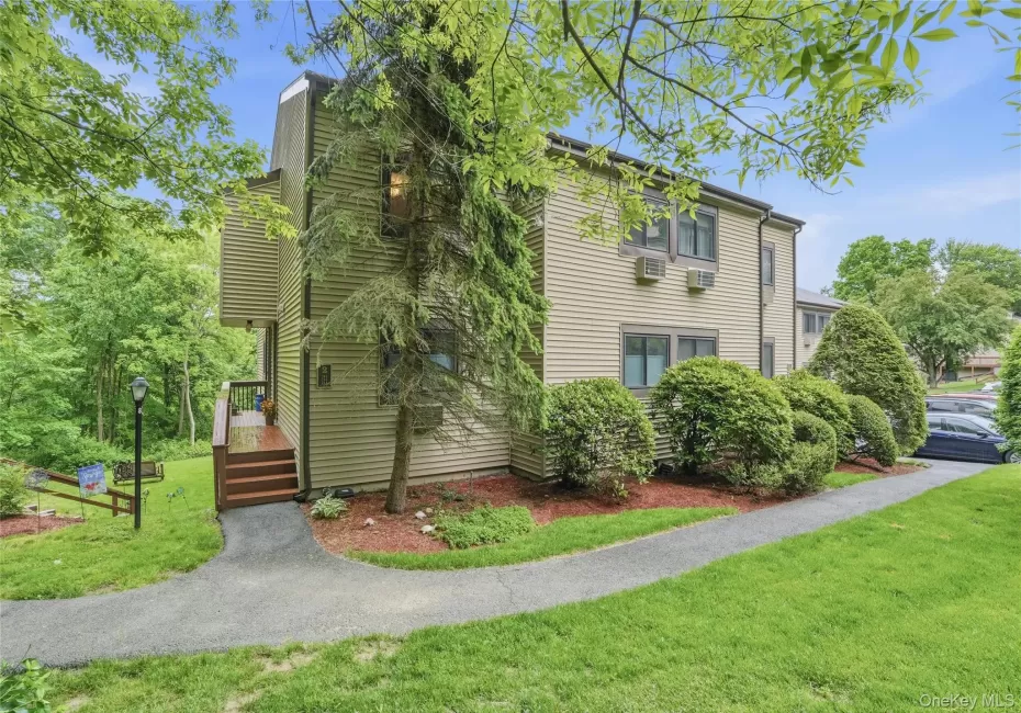 205 Village Drive, Southeast, NY, 3 Bedrooms Bedrooms, 6 Rooms Rooms,2 BathroomsBathrooms,Residential,For Rent,Village,0,1004295 205 Village Drive, Southeast, NY, 3 Bedrooms Bedrooms, 6 Rooms Rooms,2 BathroomsBathrooms,Residential,For Rent,Village,0,1004295