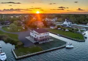 200 Clocks Boulevard, Oyster Bay, NY, 3 Bedrooms Bedrooms, 10 Rooms Rooms,3 BathroomsBathrooms,Residential,For Rent,Clocks,0,1003539 200 Clocks Boulevard, Oyster Bay, NY, 3 Bedrooms Bedrooms, 10 Rooms Rooms,3 BathroomsBathrooms,Residential,For Rent,Clocks,0,1003539