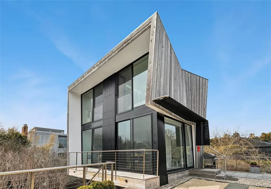 9 Ocean Lane, East Hampton, NY, 2 Bedrooms Bedrooms, 3 Rooms Rooms,1 BathroomBathrooms,Residential,For Rent,Ocean,0,KEY974378 9 Ocean Lane, East Hampton, NY, 2 Bedrooms Bedrooms, 3 Rooms Rooms,1 BathroomBathrooms,Residential,For Rent,Ocean,0,KEY974378