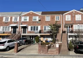 6135 64th Street, New York, NY, 3 Bedrooms Bedrooms, 9 Rooms Rooms,2 BathroomsBathrooms,Residential,For Rent,64th,0,978313 6135 64th Street, New York, NY, 3 Bedrooms Bedrooms, 9 Rooms Rooms,2 BathroomsBathrooms,Residential,For Rent,64th,0,978313