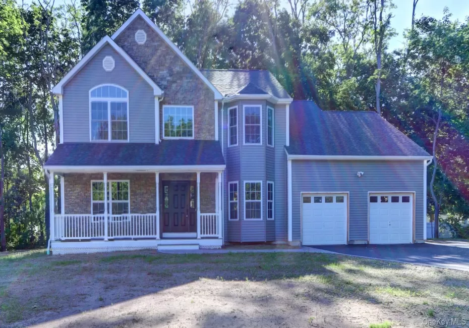 TBB Forest Avenue, Smithtown, NY, 4 Bedrooms Bedrooms, 9 Rooms Rooms,2 BathroomsBathrooms,Residential,For Rent,Forest,0,975330 TBB Forest Avenue, Smithtown, NY, 4 Bedrooms Bedrooms, 9 Rooms Rooms,2 BathroomsBathrooms,Residential,For Rent,Forest,0,975330