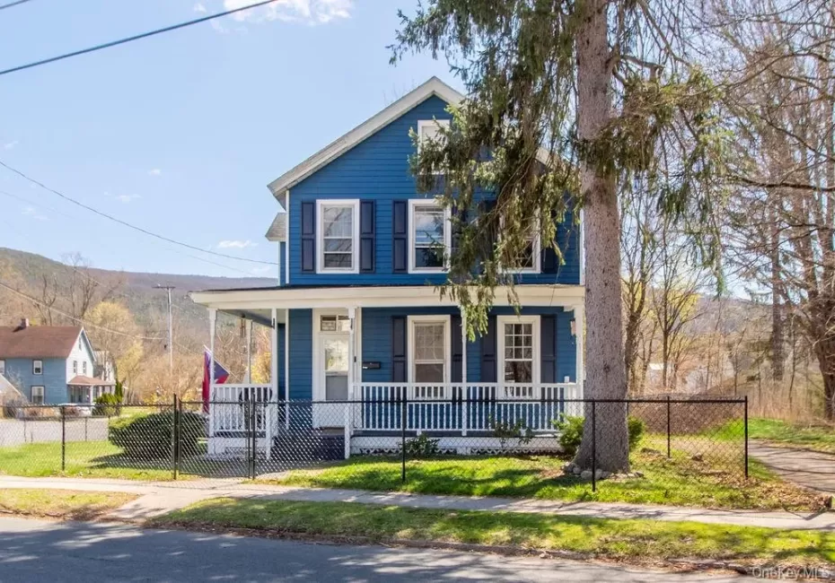 48 Market Street, Wawarsing, NY, 3 Bedrooms Bedrooms, 6 Rooms Rooms,2 BathroomsBathrooms,Residential,For Rent,Market,0,KEY983908 48 Market Street, Wawarsing, NY, 3 Bedrooms Bedrooms, 6 Rooms Rooms,2 BathroomsBathrooms,Residential,For Rent,Market,0,KEY983908