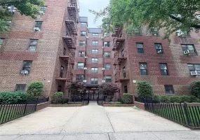 91-08 32 Avenue, New York, NY, 1 Bedroom Bedrooms, 4 Rooms Rooms,1 BathroomBathrooms,Residential,For Rent,32,0,1004577 91-08 32 Avenue, New York, NY, 1 Bedroom Bedrooms, 4 Rooms Rooms,1 BathroomBathrooms,Residential,For Rent,32,0,1004577
