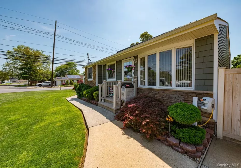 8 Oswego Drive, Islip, NY, 3 Bedrooms Bedrooms, 5 Rooms Rooms,2 BathroomsBathrooms,Residential,For Rent,Oswego,0,1001037 8 Oswego Drive, Islip, NY, 3 Bedrooms Bedrooms, 5 Rooms Rooms,2 BathroomsBathrooms,Residential,For Rent,Oswego,0,1001037