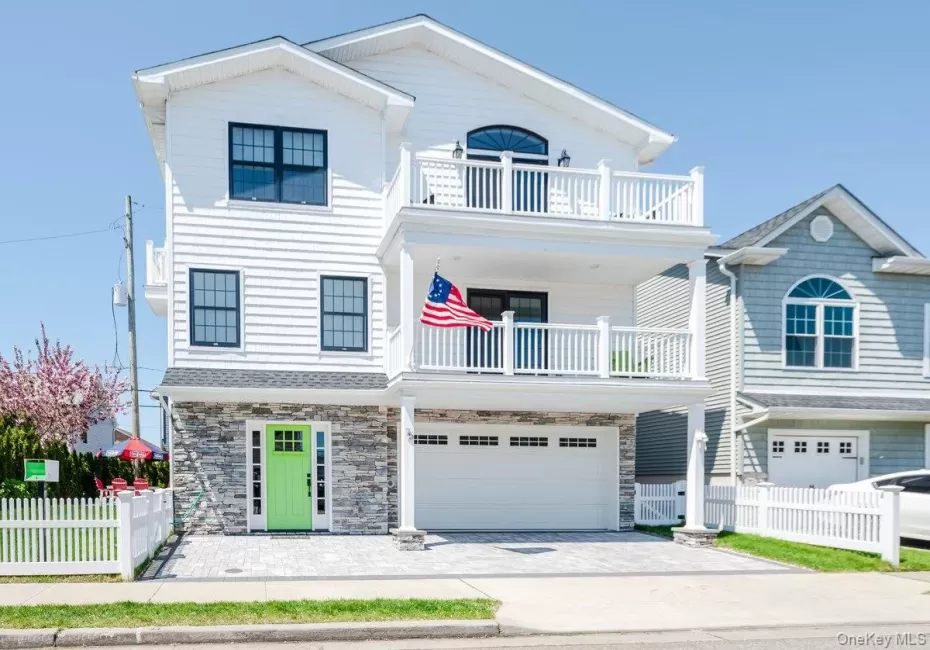 75 Curley Street, Long Beach, NY, 4 Bedrooms Bedrooms, 10 Rooms Rooms,3 BathroomsBathrooms,Residential,For Rent,Curley,0,1004336 75 Curley Street, Long Beach, NY, 4 Bedrooms Bedrooms, 10 Rooms Rooms,3 BathroomsBathrooms,Residential,For Rent,Curley,0,1004336