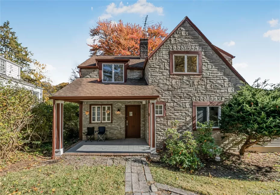 39 Hillcrest, Greenburgh, NY, 4 Bedrooms Bedrooms, 9 Rooms Rooms,2 BathroomsBathrooms,Residential,For Rent,Hillcrest,0,1002756 39 Hillcrest, Greenburgh, NY, 4 Bedrooms Bedrooms, 9 Rooms Rooms,2 BathroomsBathrooms,Residential,For Rent,Hillcrest,0,1002756