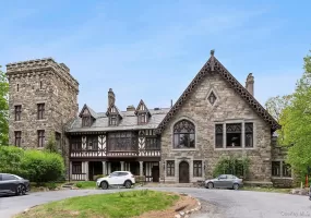 61 Crows Nest Road, Tuxedo, NY, 3 Bedrooms Bedrooms, 6 Rooms Rooms,2 BathroomsBathrooms,Residential Lease,For Rent,Crows Nest,0,1004872 61 Crows Nest Road, Tuxedo, NY, 3 Bedrooms Bedrooms, 6 Rooms Rooms,2 BathroomsBathrooms,Residential Lease,For Rent,Crows Nest,0,1004872