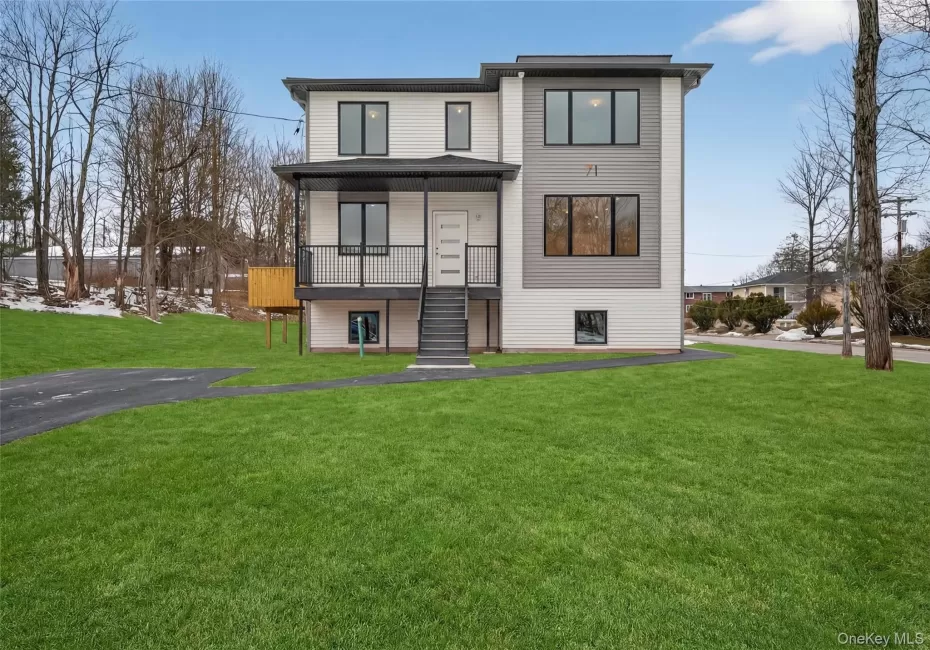 71 Lawrence Avenue, Thompson, NY, 6 Bedrooms Bedrooms, 11 Rooms Rooms,3 BathroomsBathrooms,Residential,For Rent,Lawrence,0,977001 71 Lawrence Avenue, Thompson, NY, 6 Bedrooms Bedrooms, 11 Rooms Rooms,3 BathroomsBathrooms,Residential,For Rent,Lawrence,0,977001
