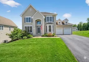 3 Moorefield Circle, Woodbury, NY, 4 Bedrooms Bedrooms, 8 Rooms Rooms,2 BathroomsBathrooms,Residential,For Rent,Moorefield,0,967915 3 Moorefield Circle, Woodbury, NY, 4 Bedrooms Bedrooms, 8 Rooms Rooms,2 BathroomsBathrooms,Residential,For Rent,Moorefield,0,967915