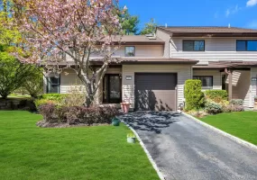 47 Northgate Circle, Huntington, NY, 3 Bedrooms Bedrooms, 6 Rooms Rooms,2 BathroomsBathrooms,Residential,For Rent,Northgate,0,KEY992326 47 Northgate Circle, Huntington, NY, 3 Bedrooms Bedrooms, 6 Rooms Rooms,2 BathroomsBathrooms,Residential,For Rent,Northgate,0,KEY992326