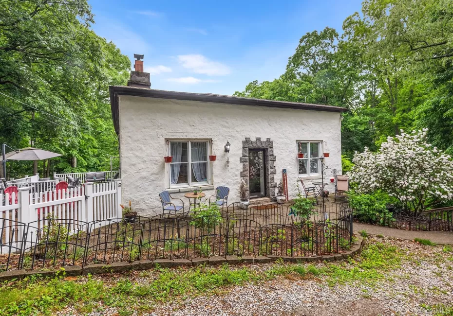 11 Forest Place, Putnam Valley, NY, 4 Bedrooms Bedrooms, 8 Rooms Rooms,3 BathroomsBathrooms,Residential,For Rent,Forest,0,991356 11 Forest Place, Putnam Valley, NY, 4 Bedrooms Bedrooms, 8 Rooms Rooms,3 BathroomsBathrooms,Residential,For Rent,Forest,0,991356