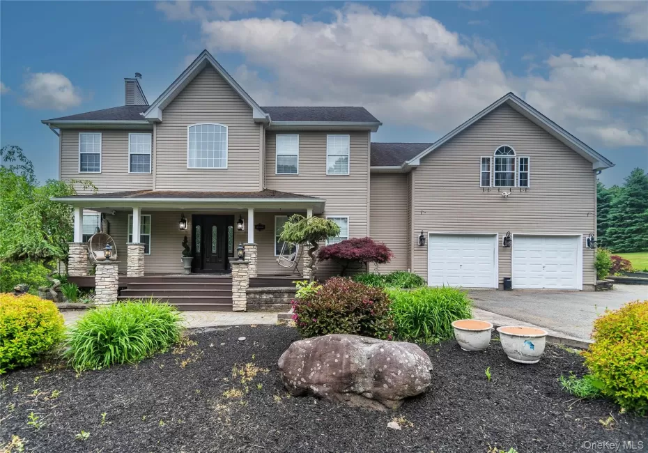 1 Starlight Path, Newburgh (town), NY, 4 Bedrooms Bedrooms, 10 Rooms Rooms,2 BathroomsBathrooms,Residential,For Rent,Starlight,0,995061 1 Starlight Path, Newburgh (town), NY, 4 Bedrooms Bedrooms, 10 Rooms Rooms,2 BathroomsBathrooms,Residential,For Rent,Starlight,0,995061