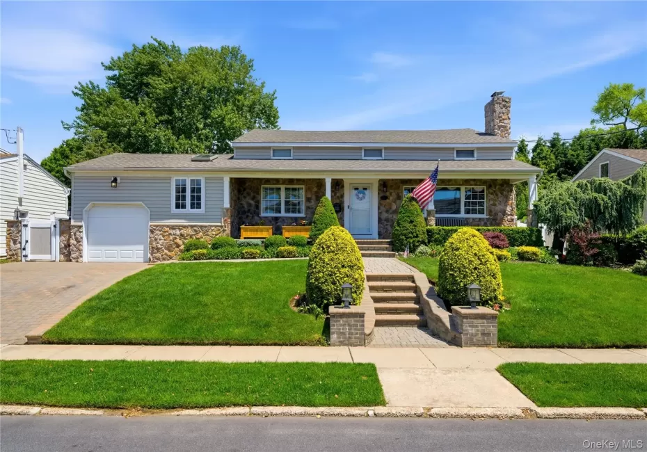 87 Laurel Drive, Oyster Bay, NY, 5 Bedrooms Bedrooms, 9 Rooms Rooms,3 BathroomsBathrooms,Residential,For Rent,Laurel,0,1004842 87 Laurel Drive, Oyster Bay, NY, 5 Bedrooms Bedrooms, 9 Rooms Rooms,3 BathroomsBathrooms,Residential,For Rent,Laurel,0,1004842