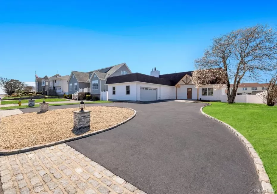 66 Lighthouse Road, Babylon, NY, 4 Bedrooms Bedrooms, 7 Rooms Rooms,3 BathroomsBathrooms,Residential,For Rent,Lighthouse,0,1005175 66 Lighthouse Road, Babylon, NY, 4 Bedrooms Bedrooms, 7 Rooms Rooms,3 BathroomsBathrooms,Residential,For Rent,Lighthouse,0,1005175