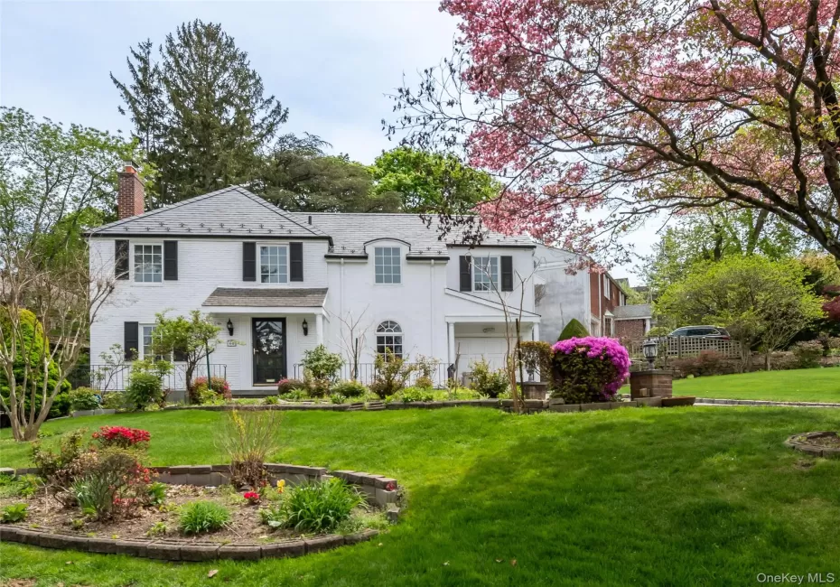60 Mill Spring Road, North Hempstead, NY, 3 Bedrooms Bedrooms, 8 Rooms Rooms,2 BathroomsBathrooms,Residential,For Rent,Mill Spring,0,KEY1001673 60 Mill Spring Road, North Hempstead, NY, 3 Bedrooms Bedrooms, 8 Rooms Rooms,2 BathroomsBathrooms,Residential,For Rent,Mill Spring,0,KEY1001673