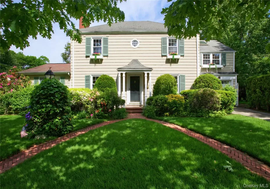 25 Carlton Street, Hempstead, NY, 4 Bedrooms Bedrooms, 6 Rooms Rooms,2 BathroomsBathrooms,Residential,For Rent,Carlton,0,1005188 25 Carlton Street, Hempstead, NY, 4 Bedrooms Bedrooms, 6 Rooms Rooms,2 BathroomsBathrooms,Residential,For Rent,Carlton,0,1005188