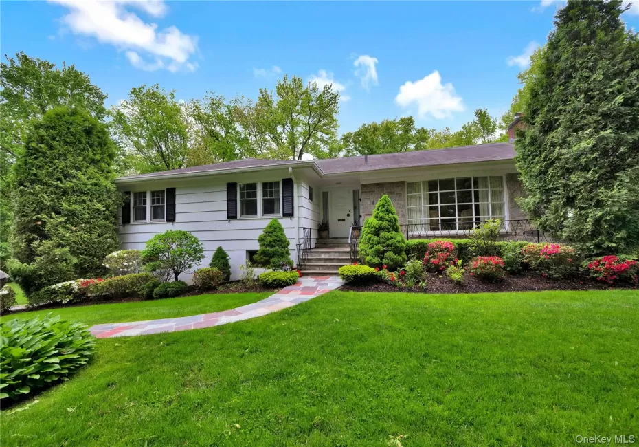 2 Bonnie Briar Lane, Mamaroneck, NY, 4 Bedrooms Bedrooms, 9 Rooms Rooms,5 BathroomsBathrooms,Residential,For Rent,Bonnie Briar,0,998110 2 Bonnie Briar Lane, Mamaroneck, NY, 4 Bedrooms Bedrooms, 9 Rooms Rooms,5 BathroomsBathrooms,Residential,For Rent,Bonnie Briar,0,998110