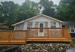79 Buckberg Road, Stony Point, NY, 2 Bedrooms Bedrooms, 5 Rooms Rooms,1 BathroomBathrooms,Residential Lease,For Rent,Buckberg,0,1005522 79 Buckberg Road, Stony Point, NY, 2 Bedrooms Bedrooms, 5 Rooms Rooms,1 BathroomBathrooms,Residential Lease,For Rent,Buckberg,0,1005522