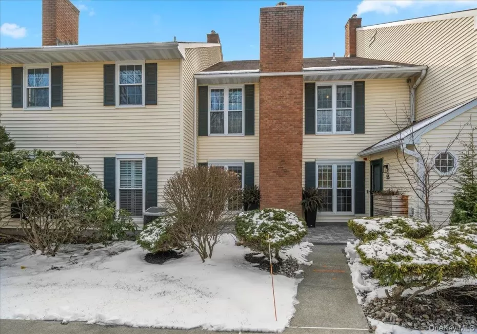 56 The Rise, Warwick (town), NY, 2 Bedrooms Bedrooms, 5 Rooms Rooms,1 BathroomBathrooms,Residential Lease,For Rent,The Rise,0,1003726 56 The Rise, Warwick (town), NY, 2 Bedrooms Bedrooms, 5 Rooms Rooms,1 BathroomBathrooms,Residential Lease,For Rent,The Rise,0,1003726