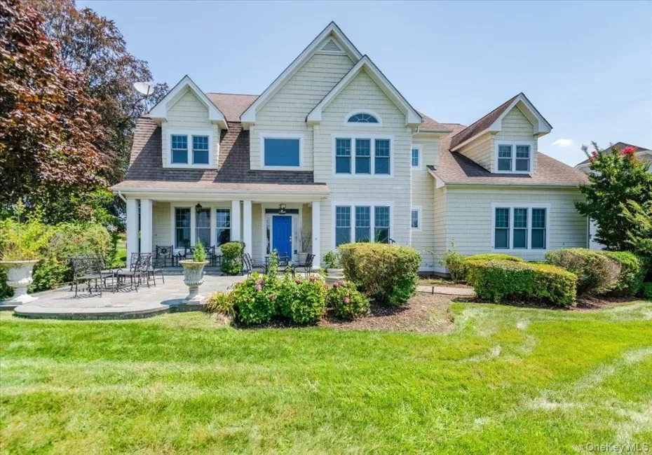 Coastal Style Colonial Coastal Style Colonial