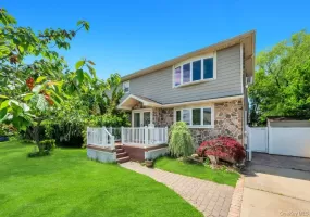 5 Linden Avenue, Oyster Bay, NY, 3 Bedrooms Bedrooms, 6 Rooms Rooms,1 BathroomBathrooms,Residential Lease,For Rent,Linden,0,1003383 5 Linden Avenue, Oyster Bay, NY, 3 Bedrooms Bedrooms, 6 Rooms Rooms,1 BathroomBathrooms,Residential Lease,For Rent,Linden,0,1003383